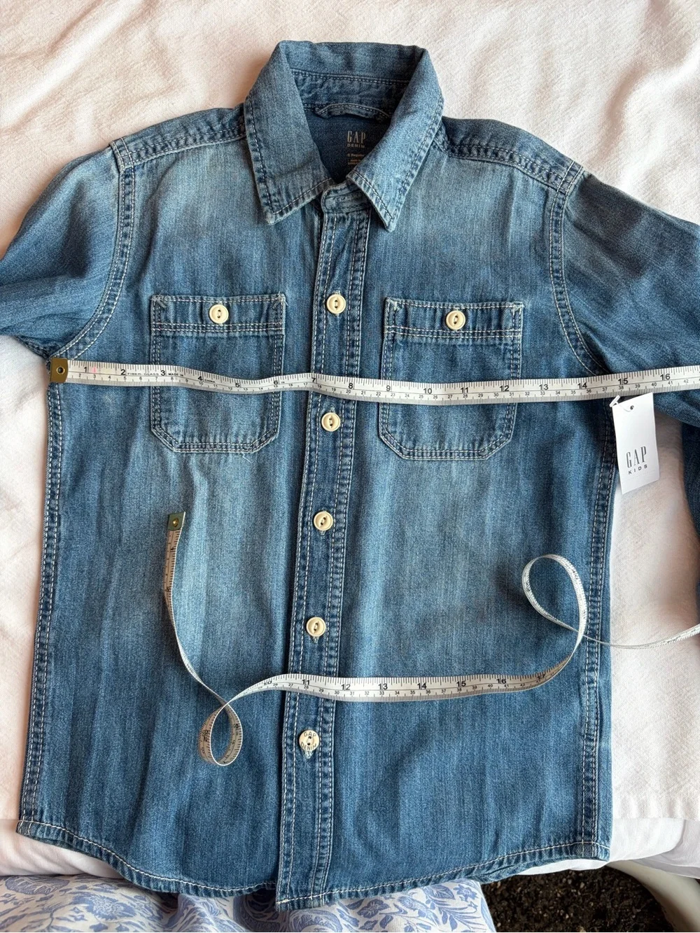 GAP Denim Button-Up Jacket size small kids , in Light Blue